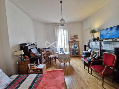 Appartement - 64 m² - 2 pièces