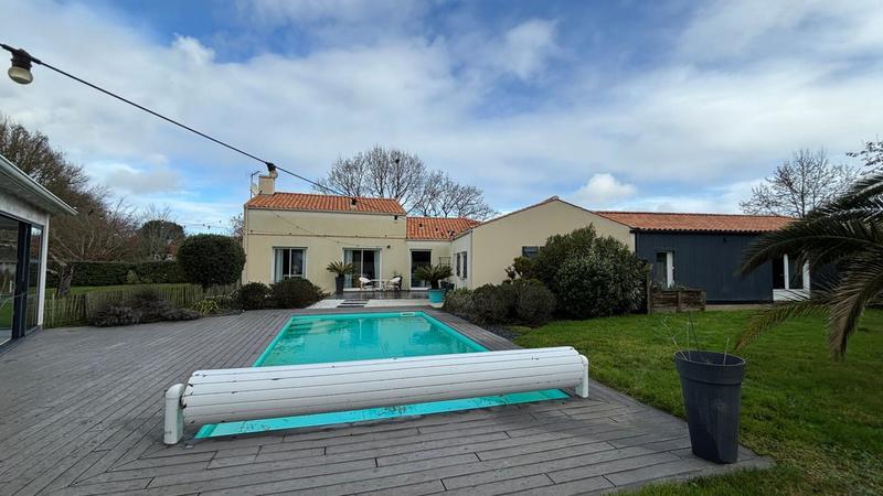 Maison - 190 m² - 5 pièces