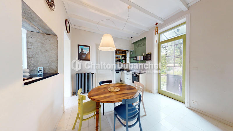 Maison - 200 m² - 8 pièces