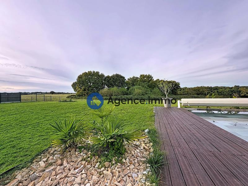 Villa - 170 m² - 6 pièces