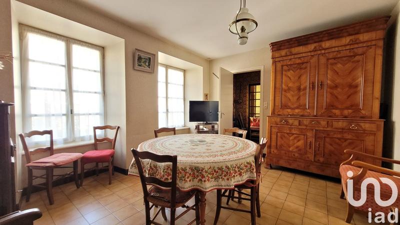 Maison - 206 m² - 7 pièces