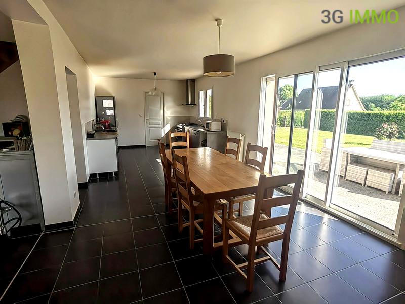 Maison traditionnelle - 159 m² - 6 pièces