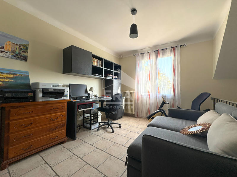 Maison - 163 m² - 6 pièces