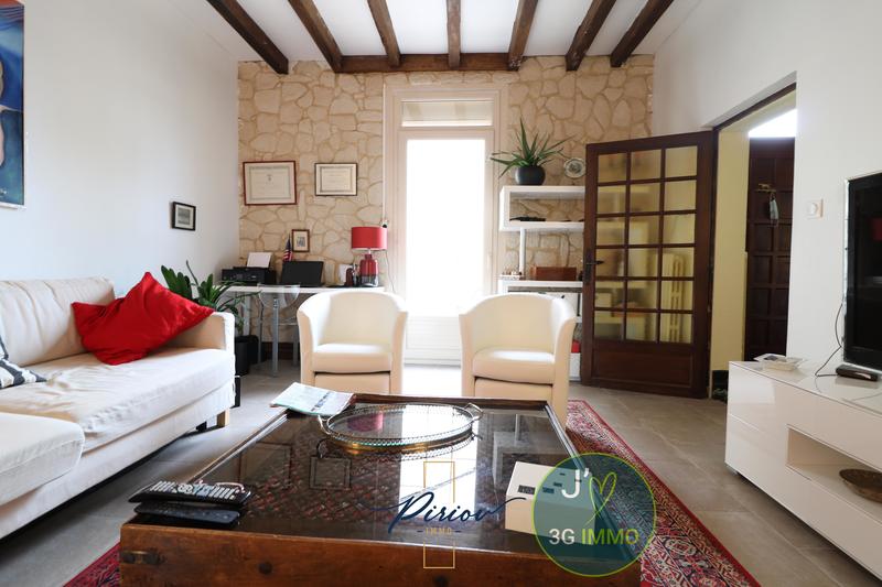 Demeure - 171 m² - 6 pièces