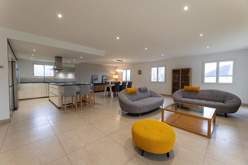 Maison - 166 m² - 5 pièces