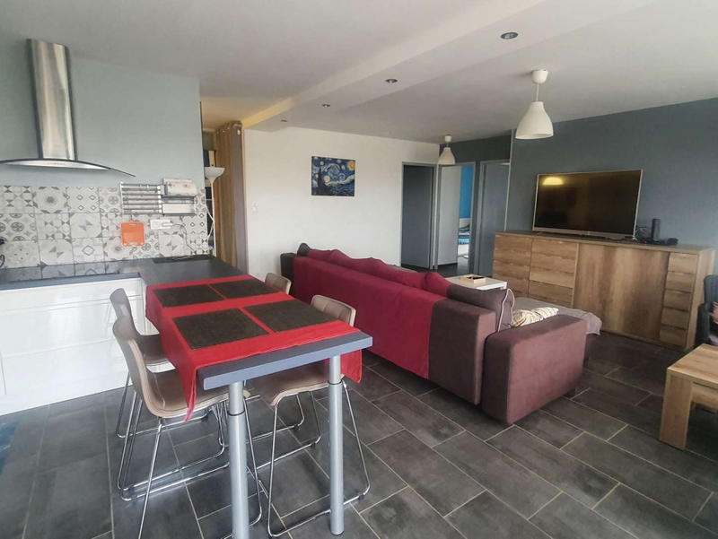 Appartement - 80 m² - 5 pièces