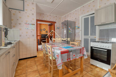 Maison - 101 m² - 5 pièces