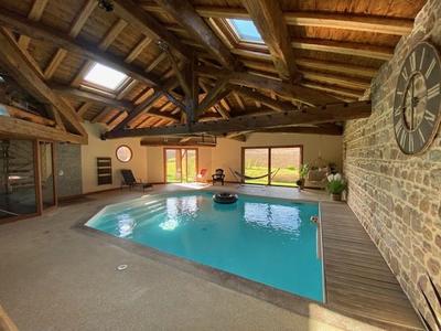 Maison - 264 m² - 7 pièces