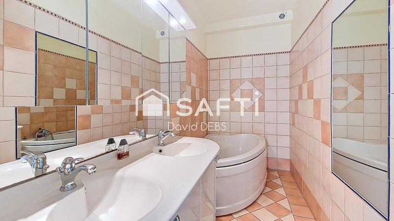 Maison - 117 m² - 7 pièces