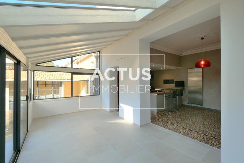 Maison - 155 m² - 6 pièces