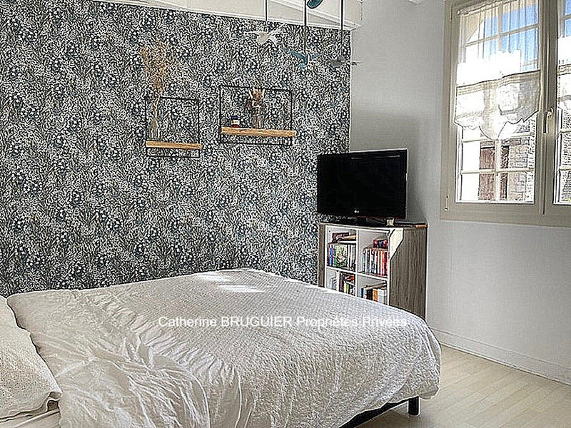 Maison - 225 m² - 10 pièces