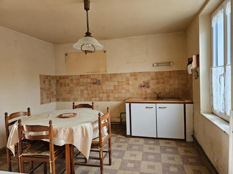 Maison - 93 m² - 4 pièces