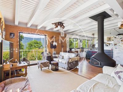 Maison - 177 m² - 6 pièces