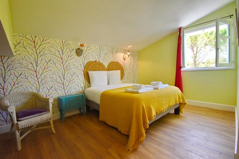 Propriété - 700 m² - 16 pièces