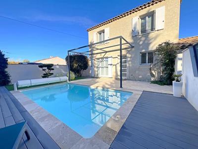 Maison - 102 m² - 5 pièces