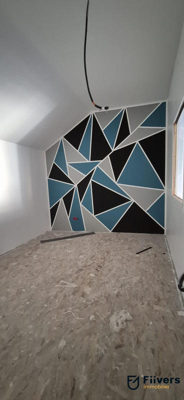 Maison - 180 m² - 7 pièces