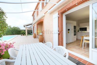 Maison - 196 m² - 6 pièces