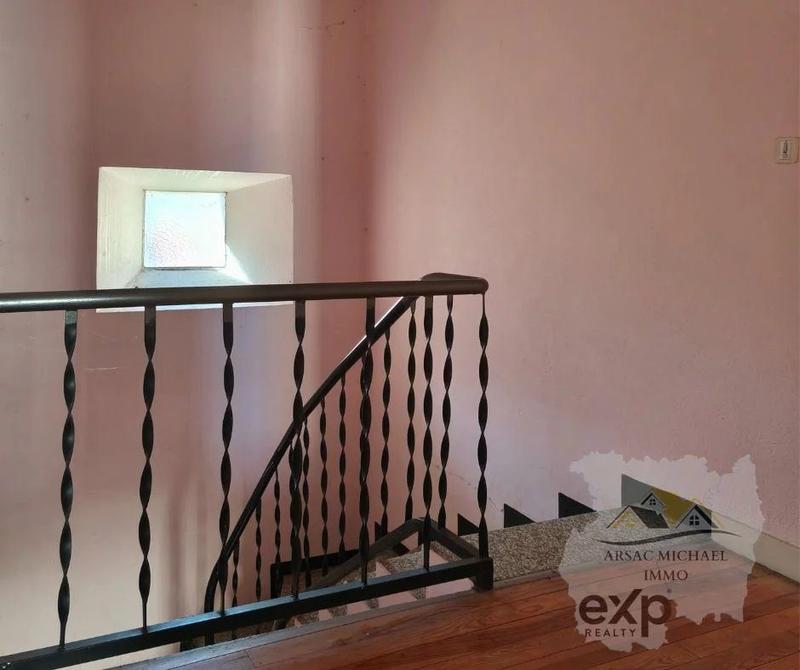 Maison traditionnelle - 125 m² - 6 pièces