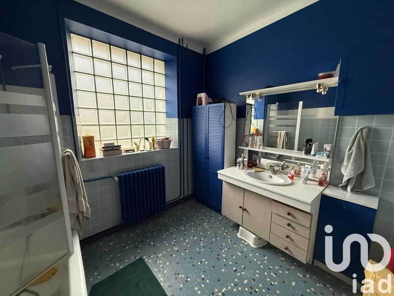 Maison - 188 m² - 7 pièces