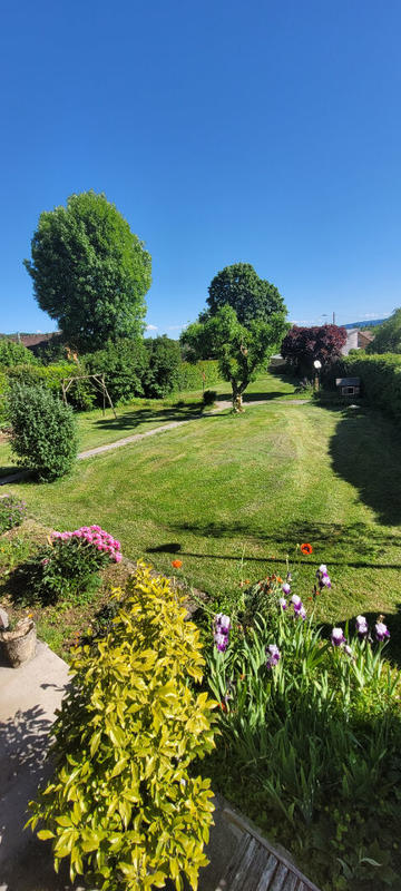 Maison - 195 m² - 10 pièces