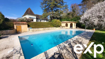 Maison - 165 m² - 5 pièces