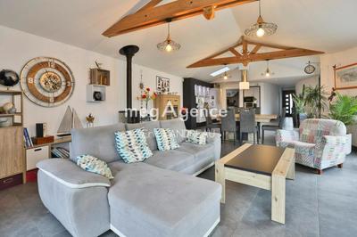 Maison - 190 m² - 6 pièces