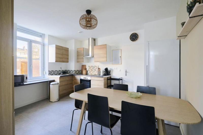 Maison - 136 m² - 6 pièces