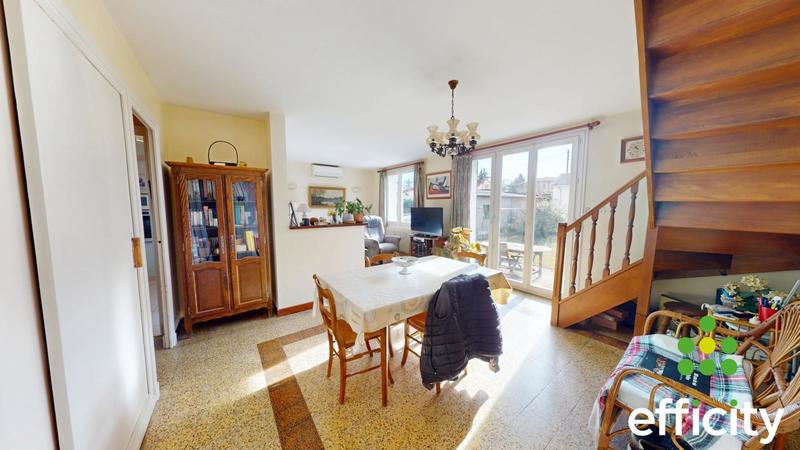 Maison - 104 m² - 5 pièces