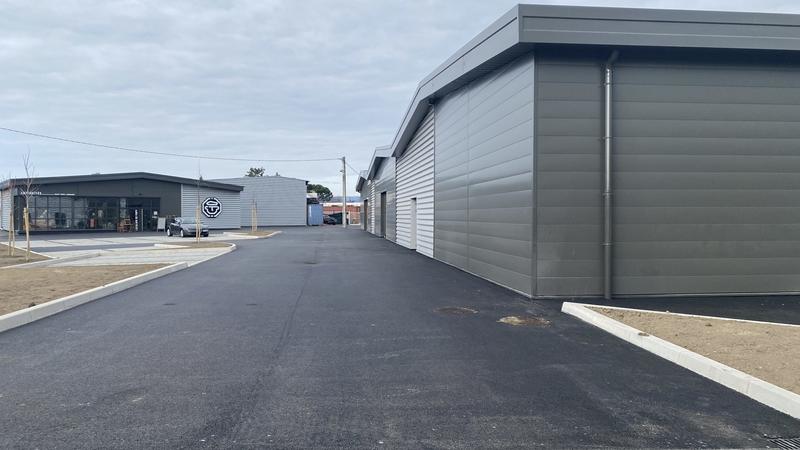 Local d'activités - 349 m²