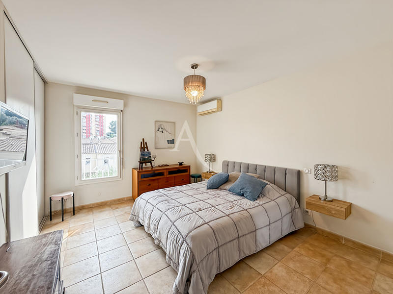 Maison - 163 m² - 6 pièces