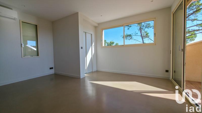 Maison - 198 m² - 5 pièces