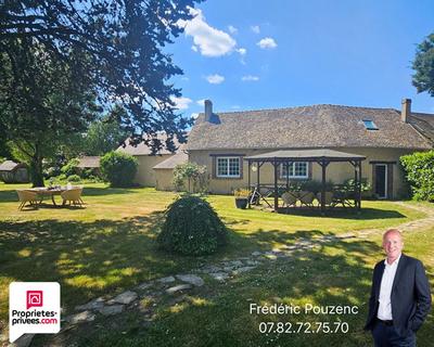 Maison - 175 m² - 9 pièces