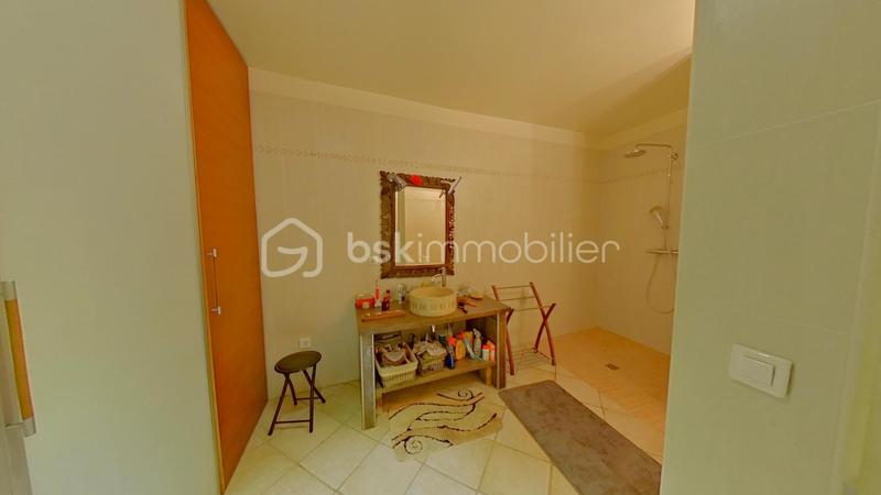 Corps de ferme - 179 m² - 5 pièces