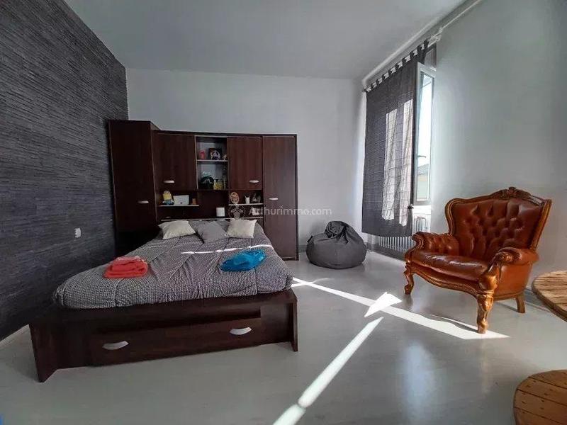 Maison - 182 m² - 7 pièces