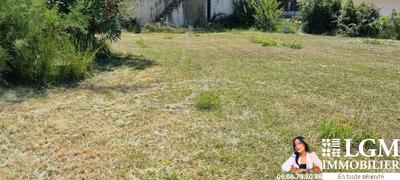 Terrain constructible - 672 m²