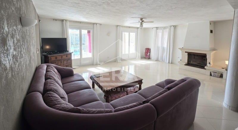 Maison - 158 m² - 6 pièces