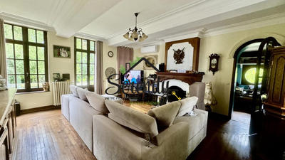 Maison - 297 m² - 6 pièces