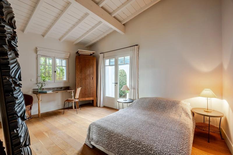 Maison - 200 m² - 6 pièces