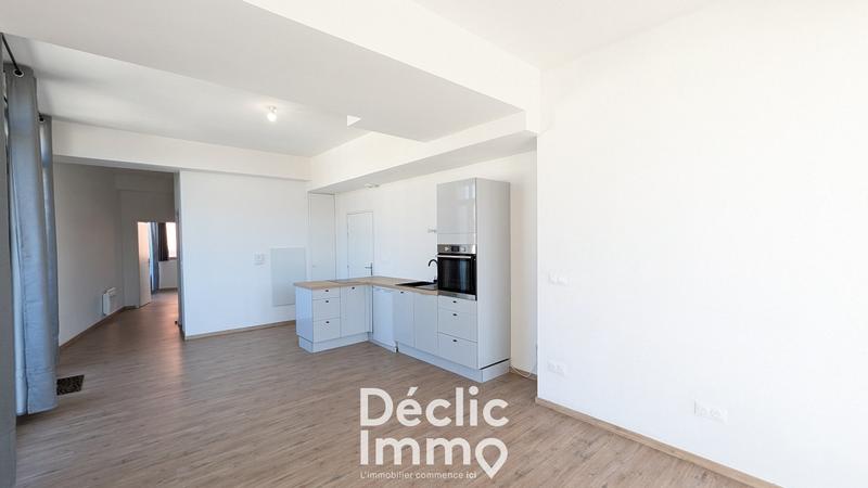 Appartement sur toit - 80 m² - 3 pièces