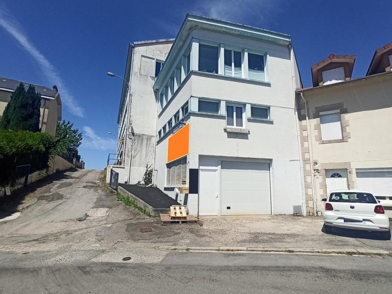 Local commercial - 1 500 m²
