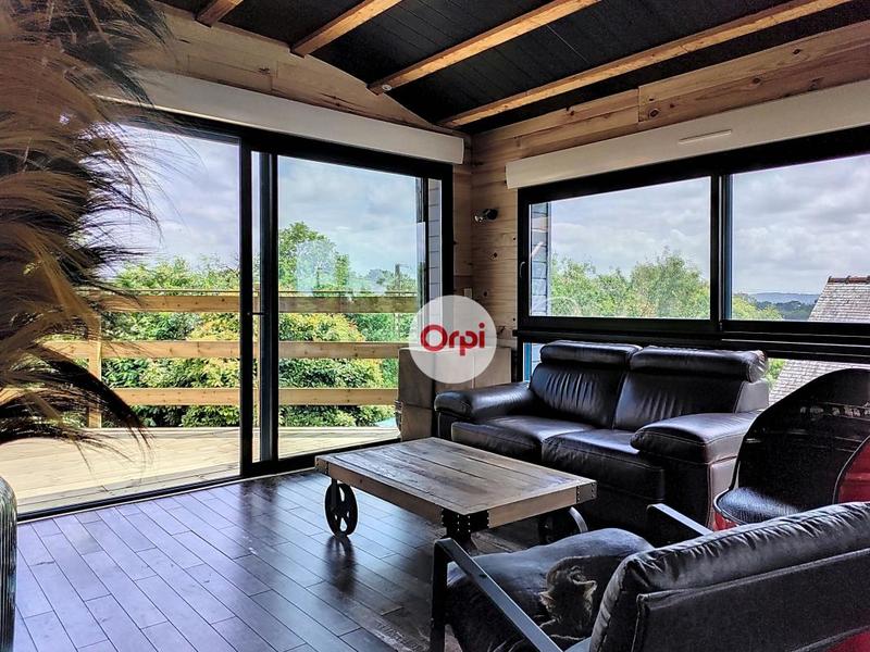 Maison - 137 m² - 5 pièces