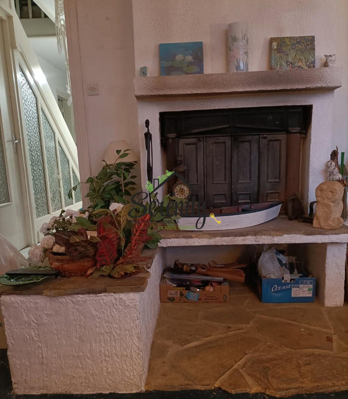 Maison - 211 m² - 9 pièces