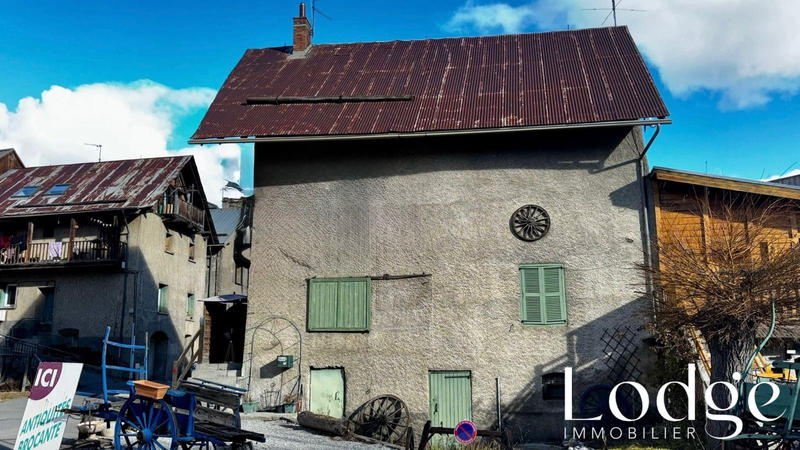 Maison - 350 m² - 7 pièces