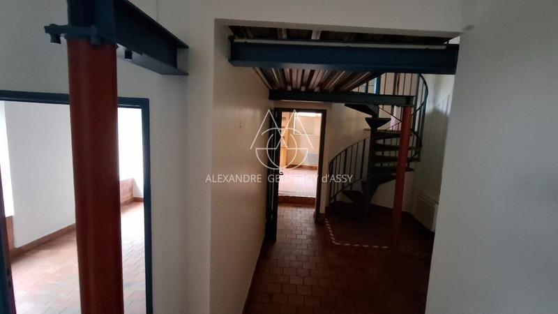 Immeuble - 380 m² - 15 pièces