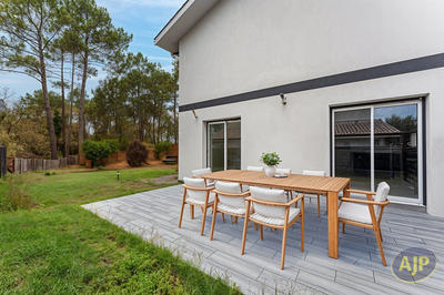 Maison - 134 m² - 6 pièces