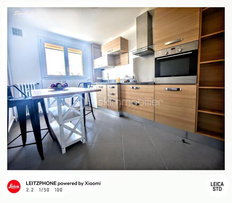 Appartement - 77 m² - 3 pièces