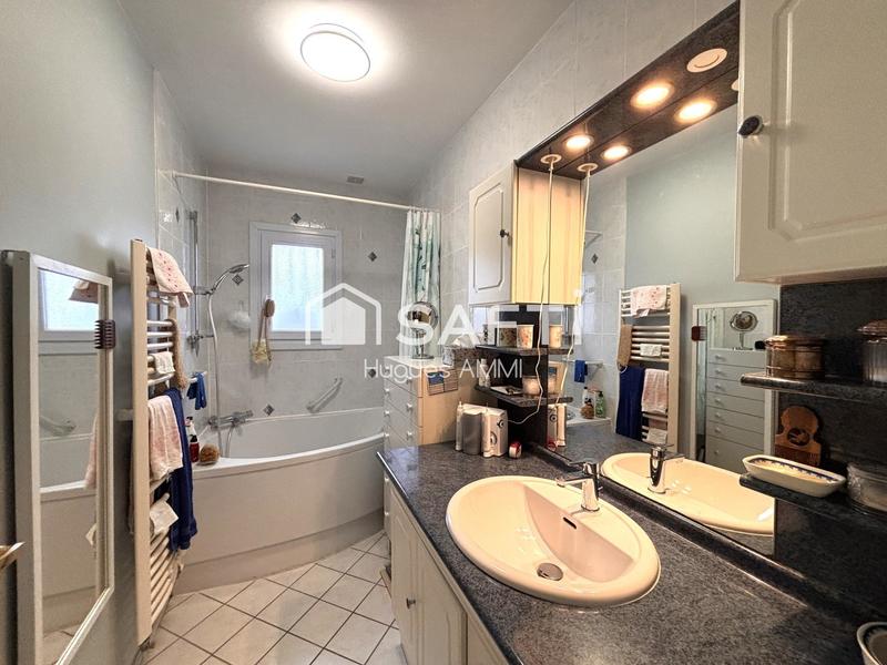 Maison - 105 m² - 4 pièces