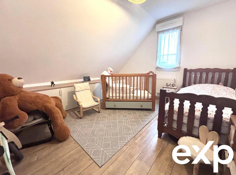 Maison traditionnelle - 140 m² - 6 pièces