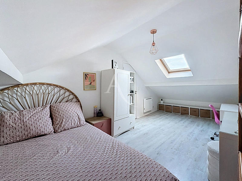 Maison - 75 m² - 5 pièces