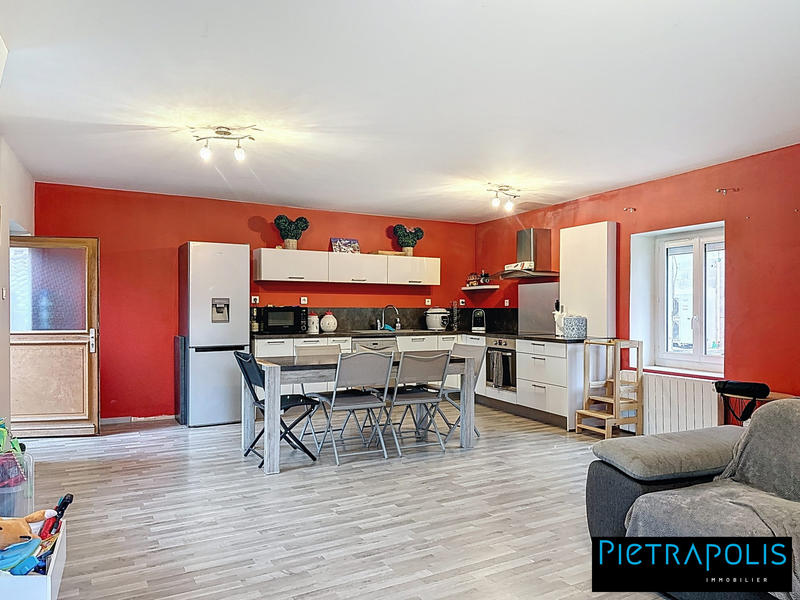 Maison - 110 m² - 5 pièces